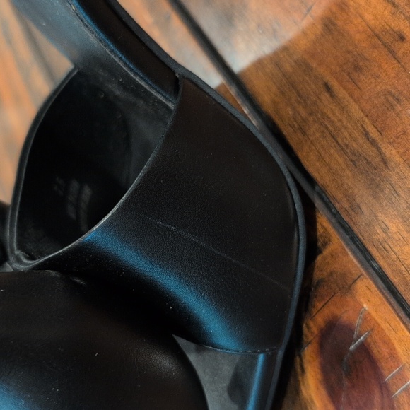 Jeffrey Campbell Bow Down Heel Puff Bow Faux Leather - Picture 10 of 13